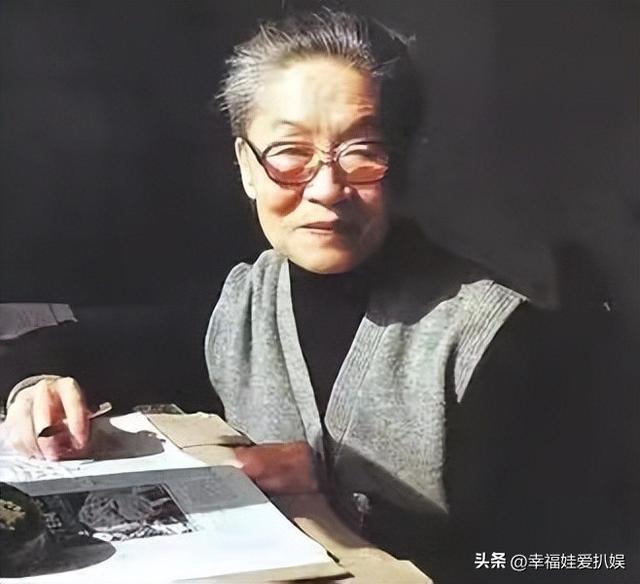 杨绛：男人贵在守心，女人贵在安分，重在自律